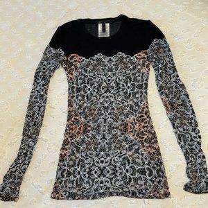 Abstract print knit top